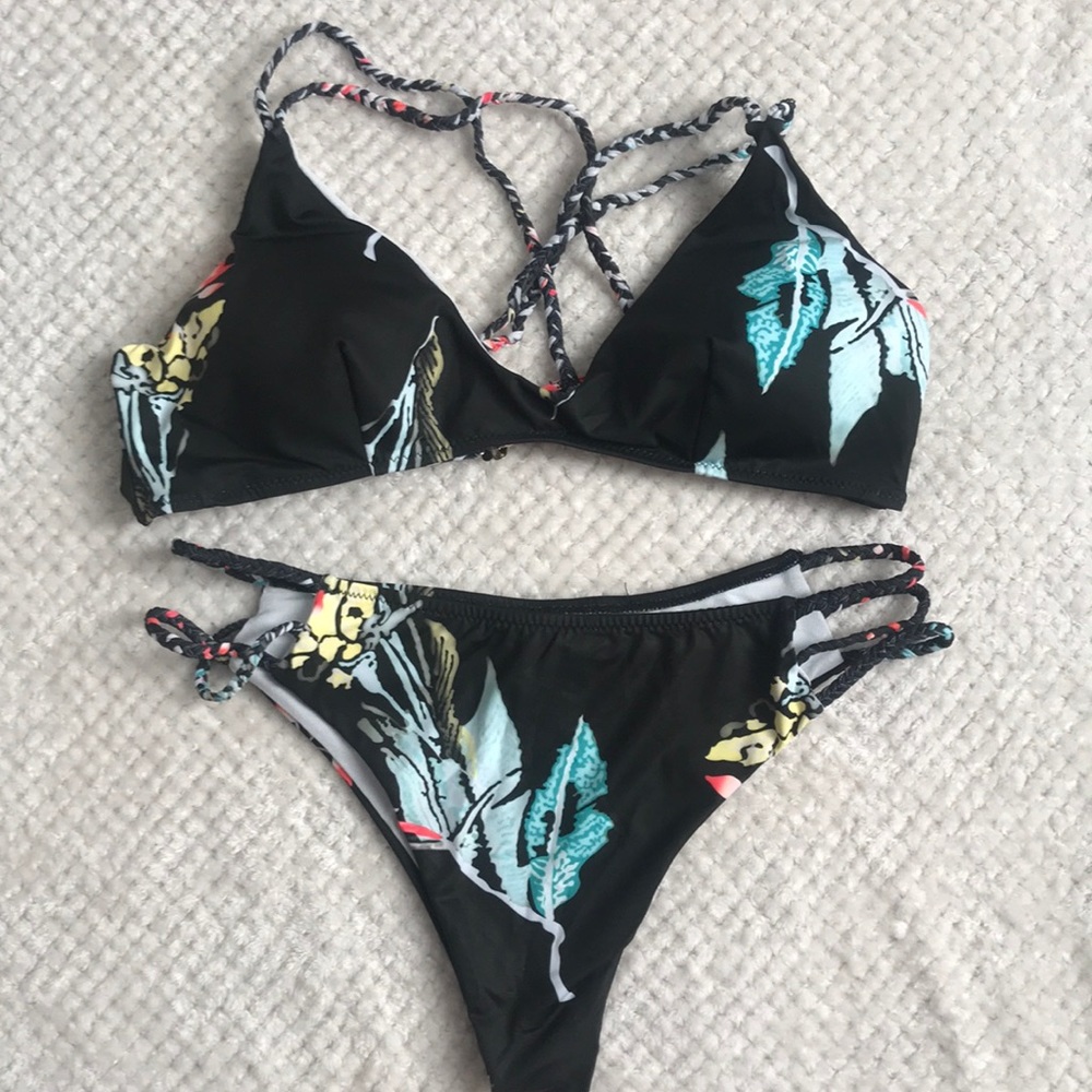 Cupshe Palm Leaf Bikini set
